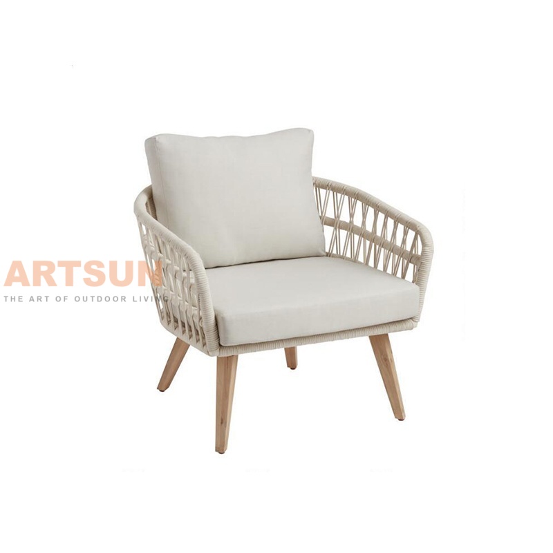 Тканая веревка на открытом воздушном патио диван с деревянным столом из тикового дерева